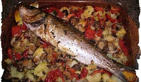Loup au four à la marseillaise Fish Recipes, Seafood Recipes, Healthy