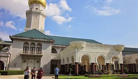 Pretty Simply Normal: A Peek into the Istana Alam Shah