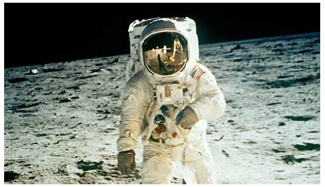 Neil Armstrong : biographie de l'astronaute, premier homme sur la Lune