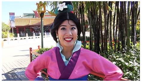 Meet Mulan (Epcot, World Showcase / China) | WDW Kingdom