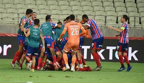 Melhores momentos de Flamengo 3 x 2 Vasco, jogo de ida da semifinal do