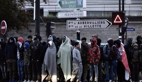 Migrants Porte De La Chapelle 2018 Le Centre à Paris