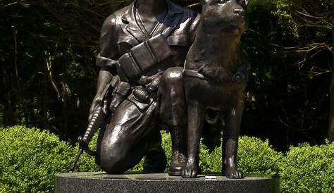 War Dog Monument | This is a monument to war dogs in the Har… | Flickr