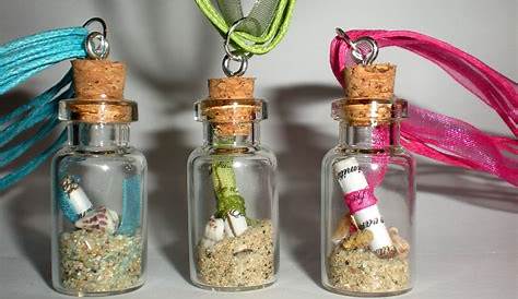 Crafts With Glass Jars, Glass Bottle Crafts, Bottle Charms, Diy Bottle
