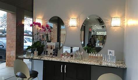 Elle Macpherson Illuminated Beauty Mirror Mirror with Light ELM-M8150-EU