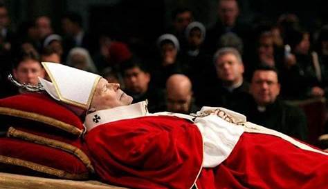 Hoy se conmemoran 12 años de la muerte del papa Juan Pablo II
