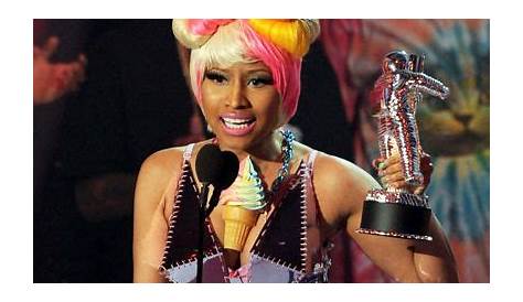 Nicki Minaj's Unforgettable 2013 VMA Performance
