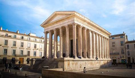 Nimes, France: travel guide and tourism, attractions and sightseeing