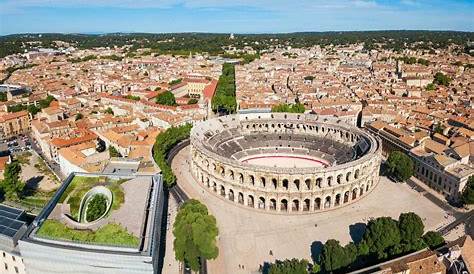 Have You Ever Heard Of The Beautiful French Town Of Nimes ? - Hand