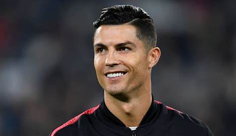 Cristiano Ronaldo Kimdir? – Vücut Ölçüleri – Boyu – Kilosu – Göz Rengi
