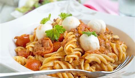 Nudeln mit Tomate - Mozzarella Soße von Cililein | Chefkoch