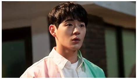 Shin Jae Ha Eagerly Tries To Impress His New Boss Lee Je Hoon In “Taxi
