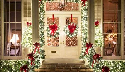 Outdoor Entryway Christmas Decor Ideas