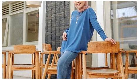 7 Padu Padan Busana Warna Biru untuk Berbagai Look ala Selebgram Hijab