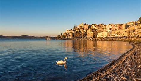 Lago di Bracciano e il lago di Martignano | Lake Bracciano i… | Flickr
