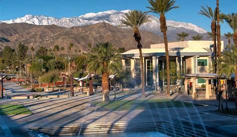 Palm Desert: The Street Fair Shopping and Weekends at College of the