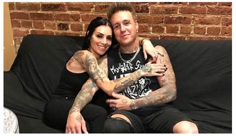 Unveiling "Papa Roach Lead Singer Wife": Discoveries And Insights