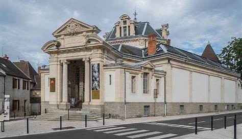 Paray-le-Monial : une Ville d'art et d'histoire en Bourgogne
