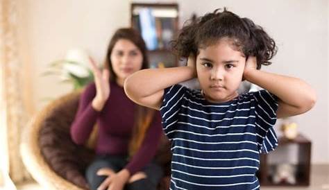 Parent Manipulating Child Manipulative Signs & Effects
