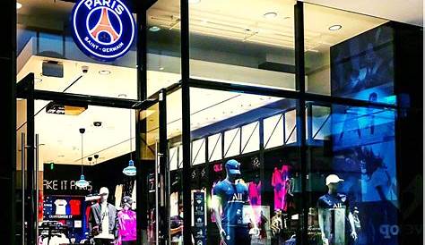 Paris St. Germain Team Store | Photo