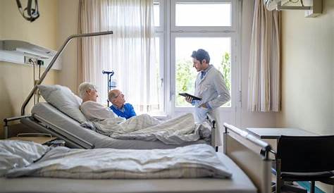 Une coalition accuse la FMOQ de bloquer les soins palliatifs à domicile