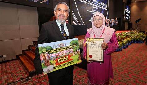 Sekitar Lawatan Pengarah Hospital UiTM ke Galeri Perpustakaan Tun Abdul