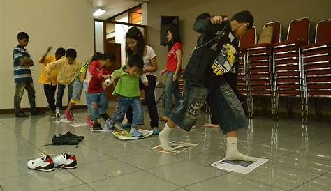 Indoor team building activity game for corporate event in Bangkok