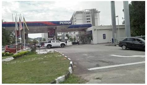 Petron Gas Station Near Cagban Jetty Port, Manoc-Manoc, Boracay