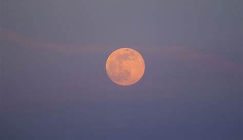 Photo Lune Jaune Ciel Rose Pix Ville / Decouvrez Les Superbes Images De