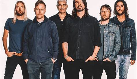 Watch the Foo Fighters Turn a "Viva Chile" Chant into a Song