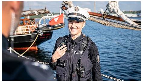 Polizei Schleswig-Holstein in Hamburg | Bereitschaftspolizei - YouTube