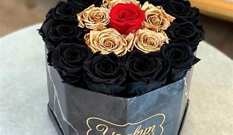 Rosas eternas en caja octagonal black, gold & red | Yaakun Flores