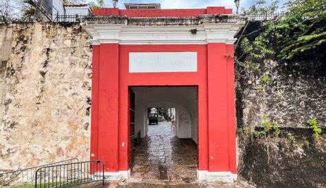 "La Puerta de San Juan" by Roberto Perez | Redbubble