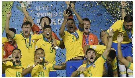 Jogos de hoje definem adversário do Brasil nas quartas de final - Real