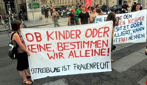 Demo für Recht auf Abtreibung - oesterreich.ORF.at