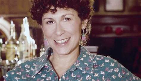 Unveiling The Secrets Of Rhea Perlman's Height: A Journey Of Discovery