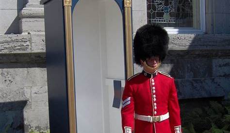 Free Ceremonial Guards, Rideau Hall, Ottawa, Canada Stock