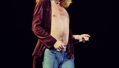 Led Zeppelin singer Robert Plant in concert Stock Photo - Alamy