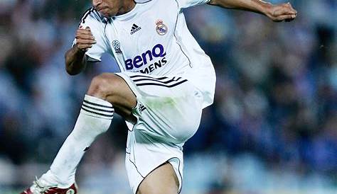 Video: Real Madrid legend Roberto Carlos flattens opponent with