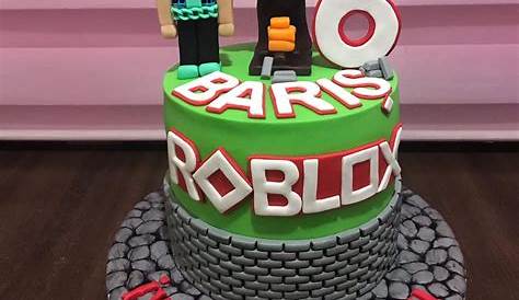 Just created this Roblox edible cake topper for a customer #roblox #