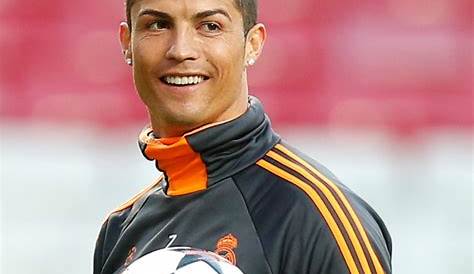 Cristiano Ronaldo photo gallery - high quality pics of Cristiano