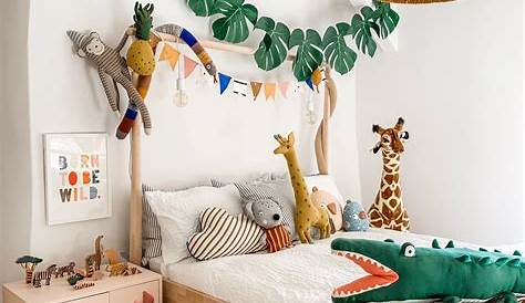 Fun Animal Safari Themed Room Scandi kids room, Toddler rooms, Safari