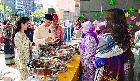 Sambutan Hari Guru & Hari Raya Aidilfitri 2018 by AMIRAH AZNI BT RAMLI