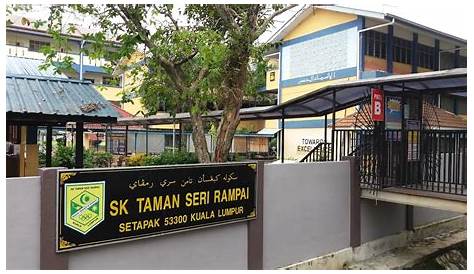 Majlis Bersurai In English : Photos At Sekolah Kebangsaan Taman Sri