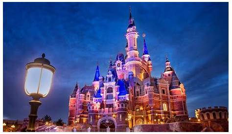 25 photos from the soon-to-open Shanghai Disneyland, Disney's newest