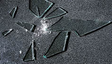 Shattered Glass (kniha - 2008) - POSTAVY.cz