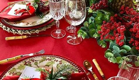 Simple Elegant Christmas Table Setting
