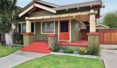 Craftsman style homes are some of my favorites. The rooms are usually