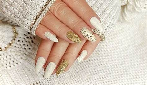 Snowy Glamour: Stay Elegant With Perfect Winter Nails
