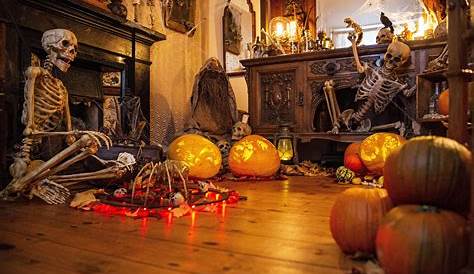 Spooky Fall Home Decor